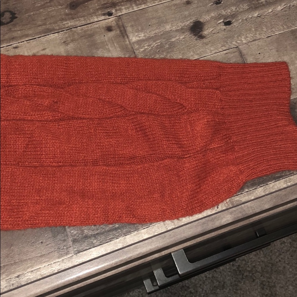Sweater - Picture 3 of 4